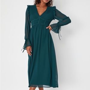 Graceful Personality Emerald Chiffon Ruffled Pleated Midi Dress, Lulas - Large